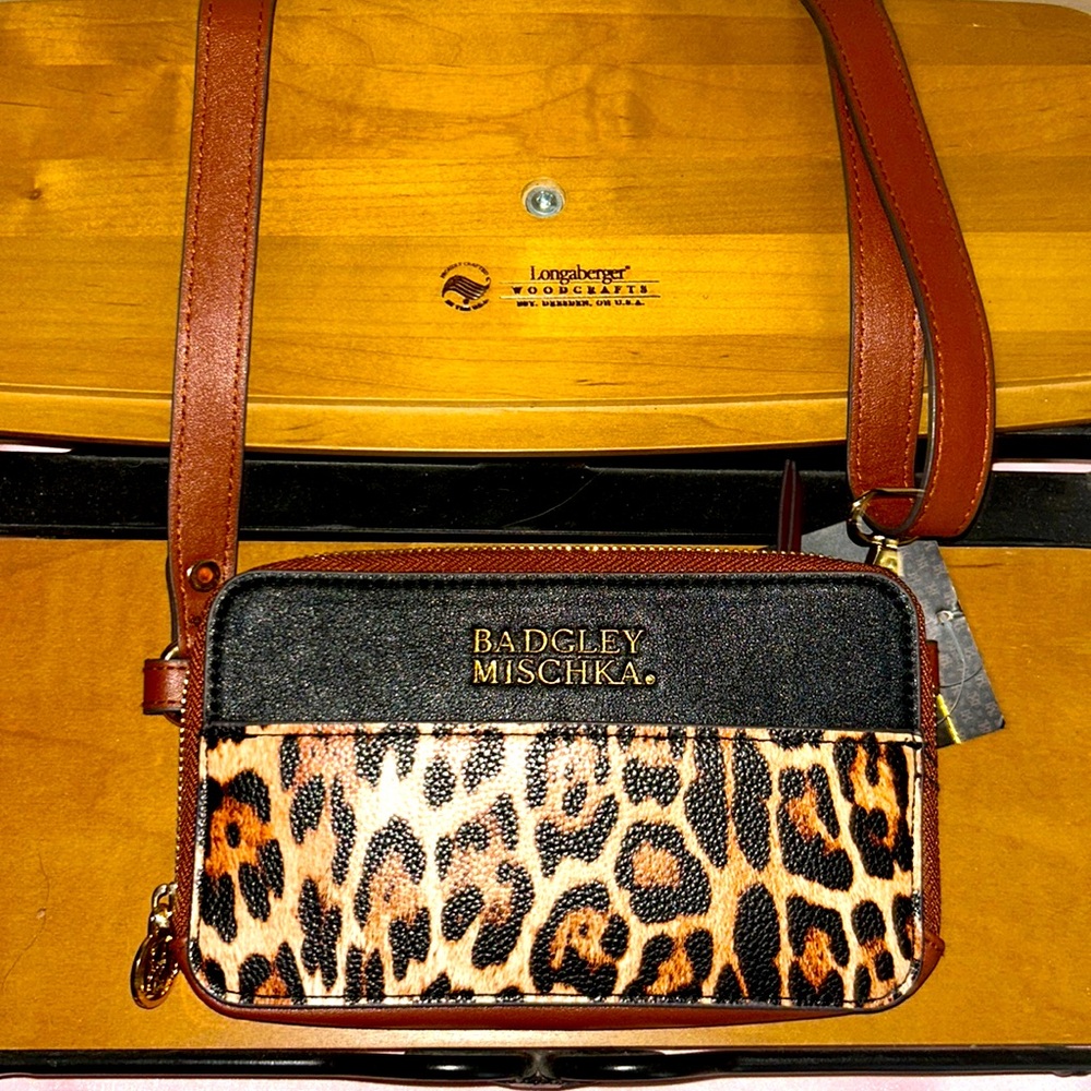 Badgley Mischka Vegan Leather Weekender Travel Wallet